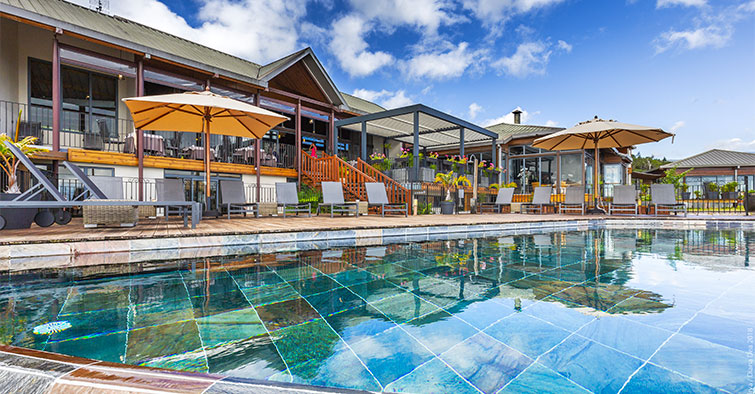 Heli-Luxe _ Diana Dea Lodge