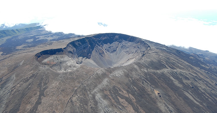 Volcan - Cratere Dolomieu, St Pierre